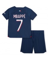Paris Saint-Germain Kylian Mbappe #7 Domácí dres pro děti 2023-24 Krátký Rukáv (+ trenýrky)